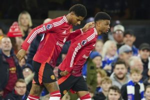 Rahasia Transfer MU: Osimhen Gantikan Rashford?