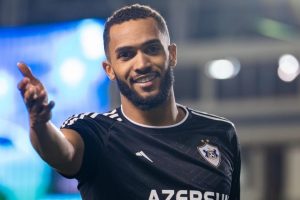 Gagal Dapat Striker Incaran? Sevilla Bidik Pemain Liga Azerbaijan!