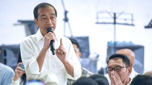 Jokowi: Tiga Periode? Tanya Megawati!