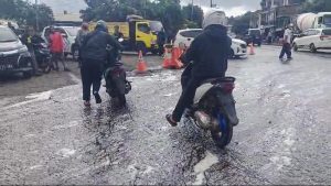 Ratusan Motor Rusak! Tumpahan Kimia di Bandung Barat Bikin Geger