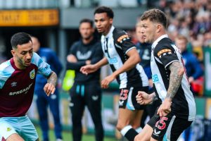 Newcastle Rela Lepas Bintangnya Demi Hindari Sanksi?