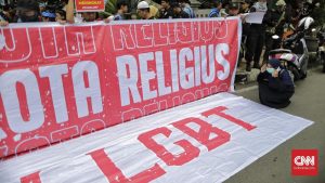 Geger! Penggerebekan Kafe LGBT di Jaksel, Polisi Bongkar Fakta Mengejutkan!