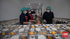 Makan Siang Gratis Jakarta: Wadah Mewah, Rasa Mantap!