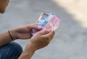 Pinjol Tanpa KTP? Amankah?