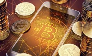Bitcoin Tetap Kokoh! Perang Dagang Tak Goyahkannya?