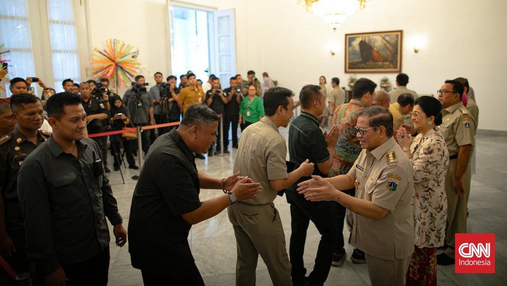 ASN Jakarta Wajib Naik Angkot Setiap Rabu!