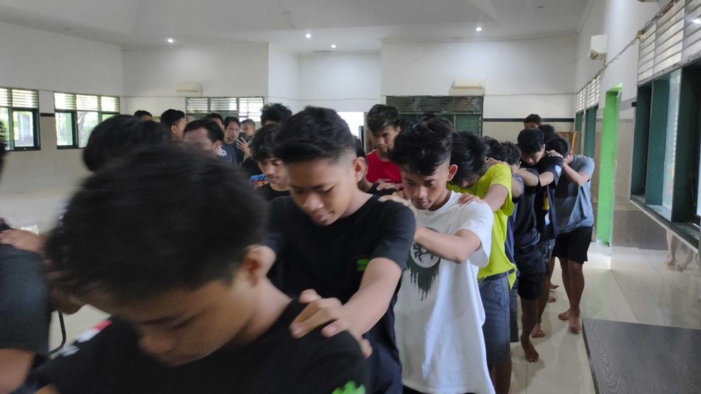 Rahasia Dibalik Penangkapan 40 Tersangka Penipuan Online di Sidrap!