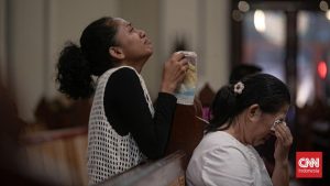 Paus Fransiskus Meninggal? Katedral Berduka!