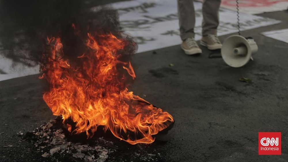 Mahasiswa Demo Ricuh Wajib Lapor!