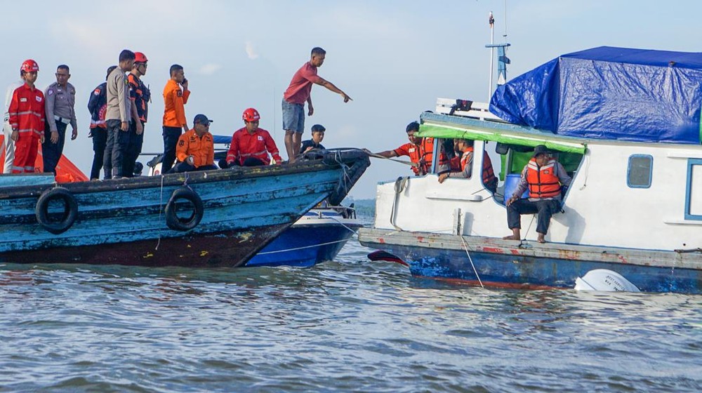 Tragedi Feri Muchlisa: 2 Penumpang Hilang!