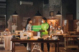 Bom!  GOTO Guncang Pasar!