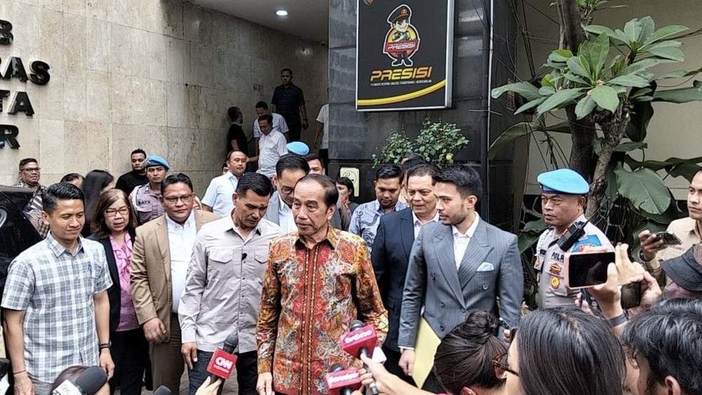 Jokowi Laporkan Ijazah Palsu, 24 Saksi Diperiksa!