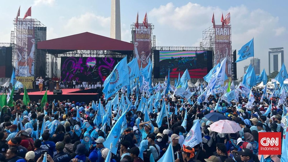 Heboh! 6 Tuntutan Buruh di May Day Monas!