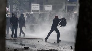 Massa Kaos Hitam Rusuh di May Day, Bandung dan Semarang!