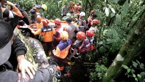 Tragedi Gunung Saeng: Evakuasi Jenazah 12 Jam!