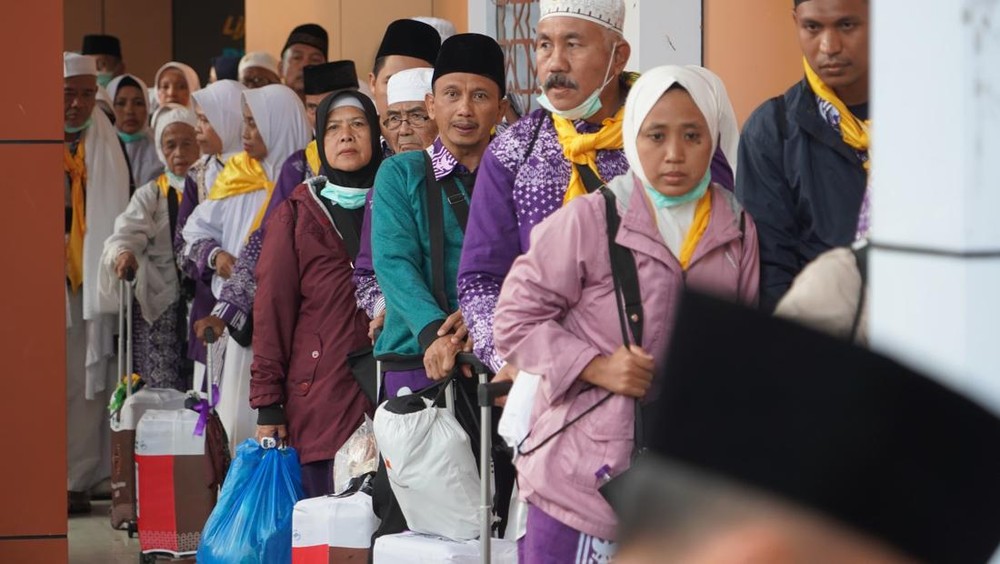 Haji Banyuwangi Pulang! Kisah Haru di Balik Penundaan Penerbangan