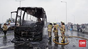 Misteri Kebakaran Bus Pahala Kencana: Rokok Ilegal?