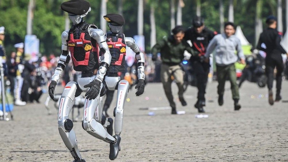 Robot Polisi Rp3 Miliar?  Ini Kata Kapolri!