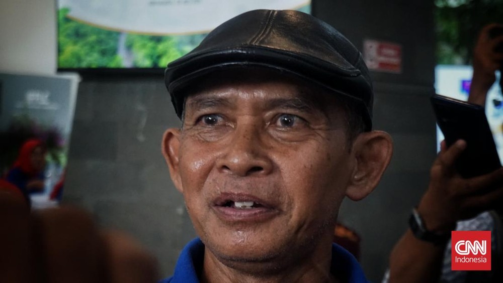 Jokowi 'Sentil' Teman Seangkatan di Reuni UGM! 1 Jokowi 'Sentil' Teman Seangkatan di Reuni UGM!