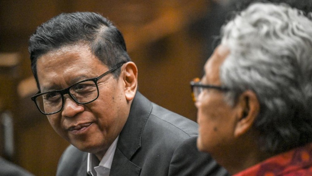 Hasto Cs. Dituduh Halangi Penangkapan Harun Masiku, Bukti Tak Kuat? 1 Hasto Cs. Dituduh Halangi Penangkapan Harun Masiku, Bukti Tak Kuat?