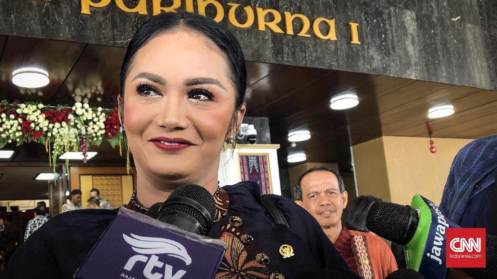 Gaji Fantastis DPR! Pengakuan KD Bikin Heboh Lagi