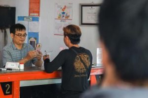 Kabar Gembira! THR Tambahan Jelang Tahun Baru?