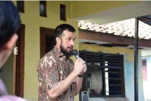 Primus Yustisio: Sederhana di Tengah Geliat DPR!