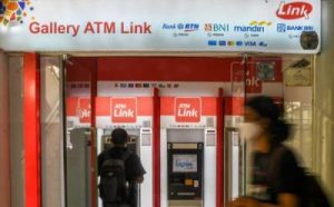 Rp200T Mengalir ke 5 Bank, Kredit Melejit?