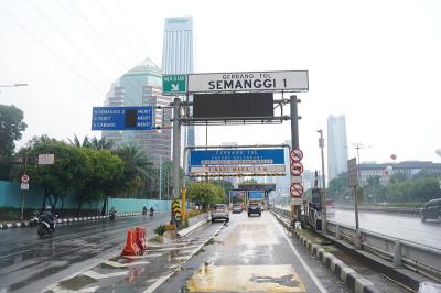 7 Gerbang Tol Jakarta Rusak Parah!