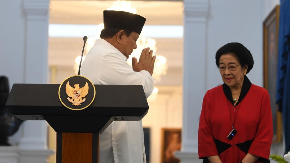Reshuffle Mengejutkan! PDIP Tetap Dukung Prabowo