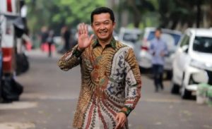 Gaji Wamenpora Taufik Hidayat Bikin Melongo!