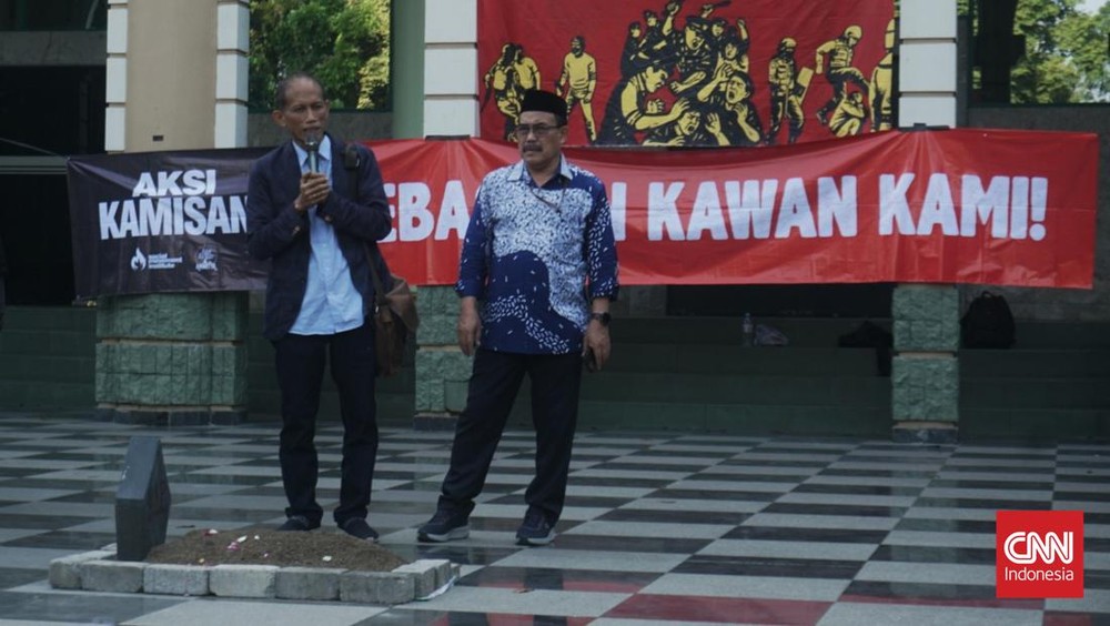 Aktivis Ditahan, UII Pasang Badan: Paul Harus Bebas! 1 Aktivis Ditahan, UII Pasang Badan: Paul Harus Bebas!