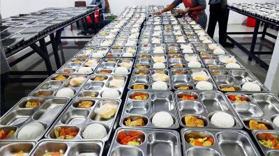 MBG Viral? BGN: Insentif Rp5 Juta Cuma Bercanda! 1 MBG Viral? BGN: Insentif Rp5 Juta Cuma Bercanda!