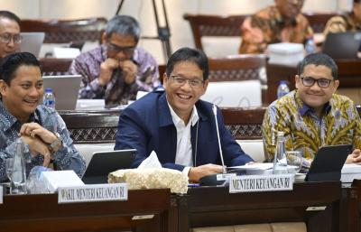 Whoosh Terlilit Utang? Istana Turun Tangan!