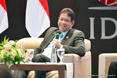 Kemenkeu Geger! Pegawai Nyantai di Starbucks Terancam Dipecat? 1  Kemenkeu Geger! Pegawai Nyantai di Starbucks Terancam Dipecat?