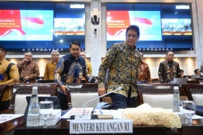 Ekonomi 2026: Menkeu Ungkap Strategi Jitu di DPR! 1 Ekonomi 2026: Menkeu Ungkap Strategi Jitu di DPR!