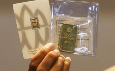 Emas Antam Terbang! Harga Per Gram Sentuh Rekor Baru?