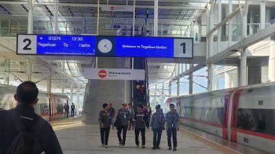 Whoosh Terlilit Utang? Prabowo Turun Tangan!