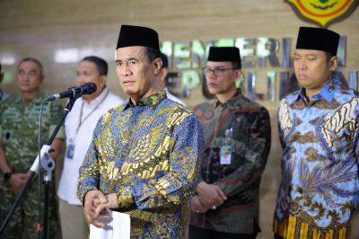 Petani Dipalak, Mentan Pecat Oknum Pungli!