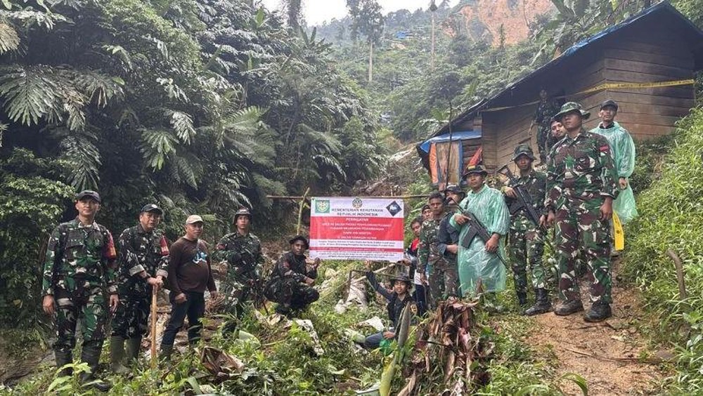 Gunung Halimun 'Diserbu'! Ratusan Lubang Tambang Ilegal Ditemukan 1 Gunung Halimun 'Diserbu'! Ratusan Lubang Tambang Ilegal Ditemukan