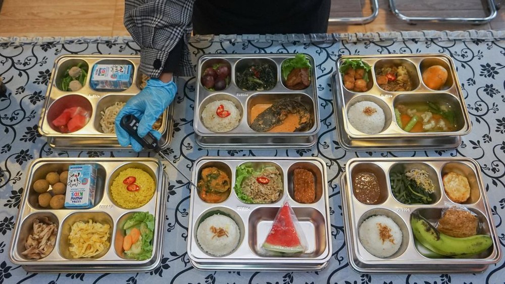 MBG Diperluas! Lansia & Difabel Kebagian Jatah?