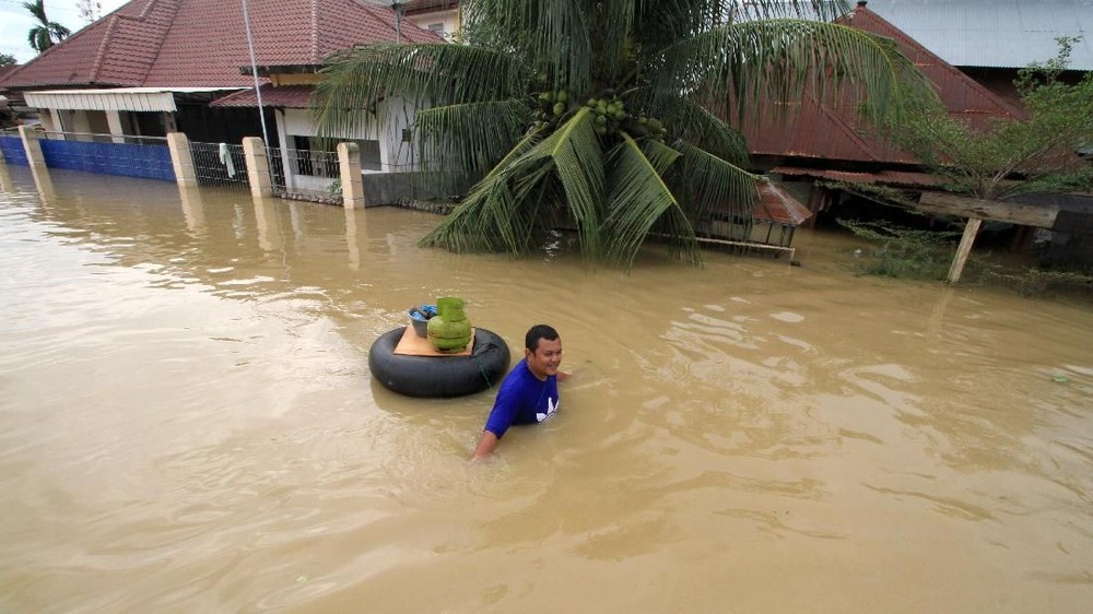Pidie Jaya Terendam Lagi! Belasan Desa Terisolasi Akibat Luapan Sungai! 1 Pidie Jaya Terendam Lagi! Belasan Desa Terisolasi Akibat Luapan Sungai!