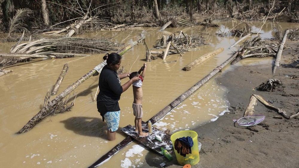Pilu Sumatra: 1.140 Jiwa Melayang, Ratusan Ribu Mengungsi!
