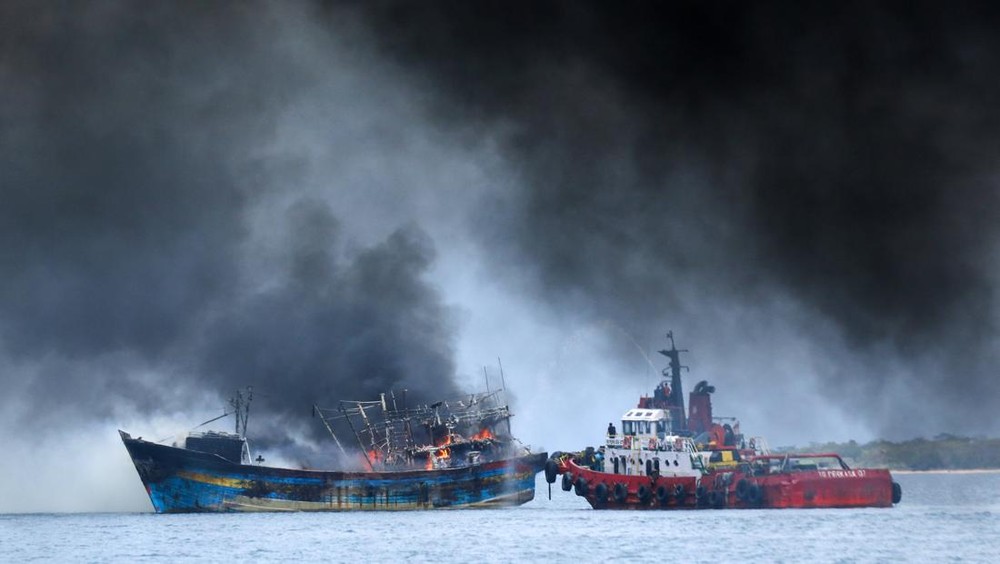 Tragedi Laut Lampung: 8 ABK KM Maulana 30 Hilang!