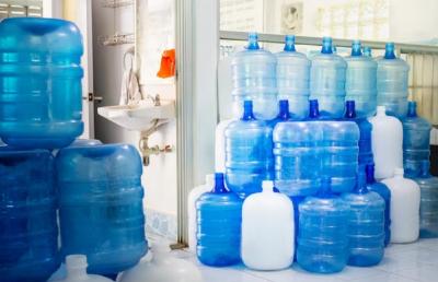 Waspada! Galon Tua Mengancam Kesehatan Anda! 1 Waspada! Galon Tua Mengancam Kesehatan Anda!