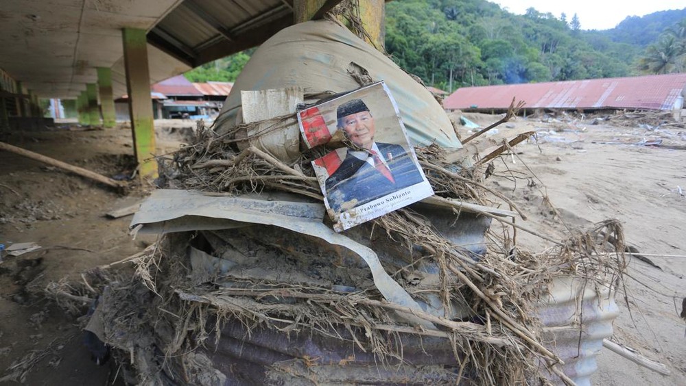 Sumatra Merana! Ribuan Jiwa Tewas Akibat Banjir Bandang.
