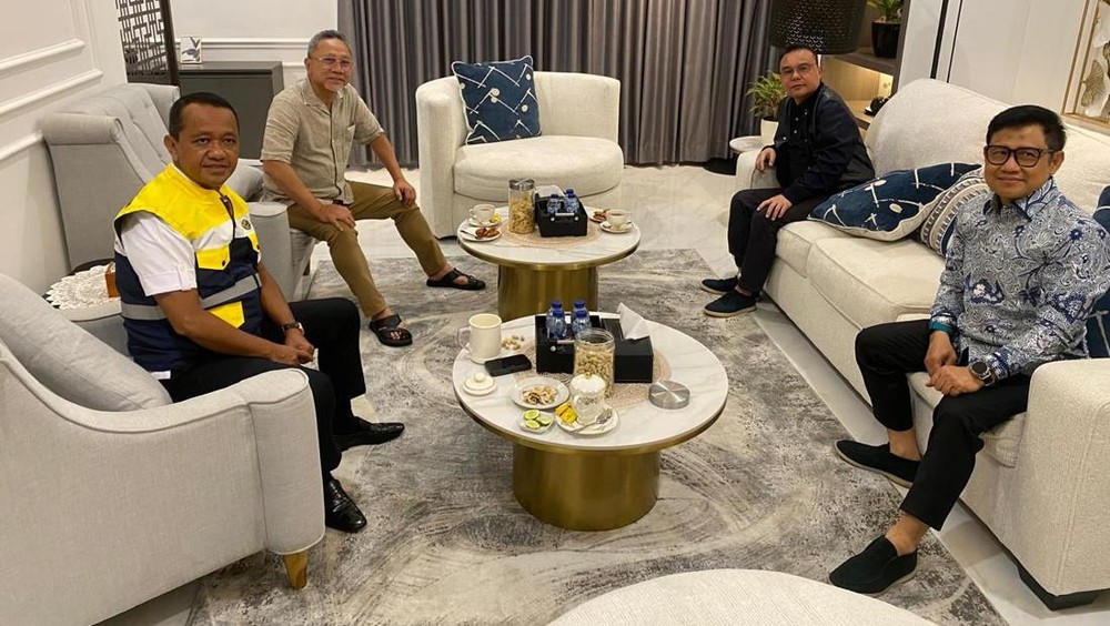 Agenda Politik Genting! Elite Koalisi Prabowo Bertemu, Pilkada via DPRD Jadi Sorotan? 1 Agenda Politik Genting! Elite Koalisi Prabowo Bertemu, Pilkada via DPRD Jadi Sorotan?