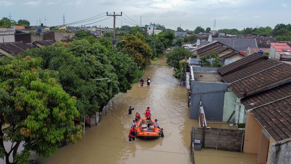 Banjir Landa Serang 4 Kali Sebulan, Warga Resah!