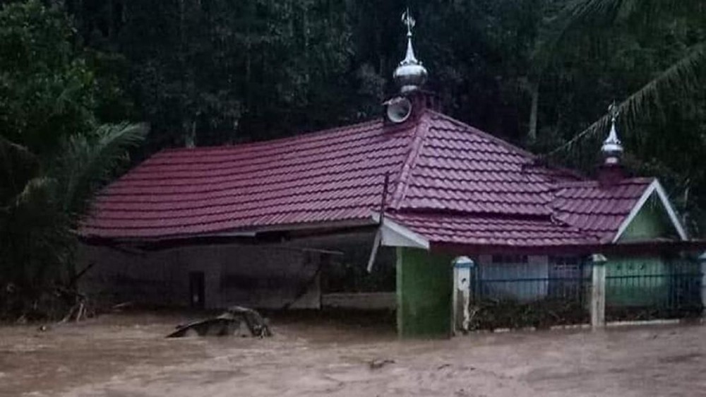 OKU Lumpuh! Ratusan Rumah Terendam, Warga Dievakuasi