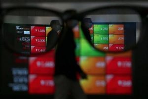 IHSG Berdarah! Saham UANG-PTRO Terjun Bebas, Ada Apa?